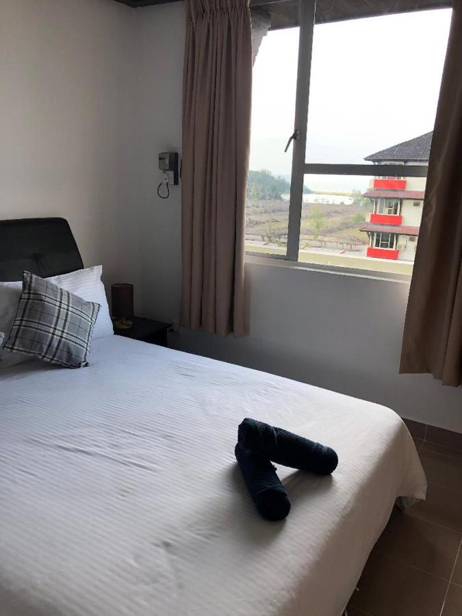 Kerteh Apartment Екстериор снимка