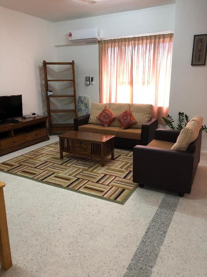 Kerteh Apartment Екстериор снимка