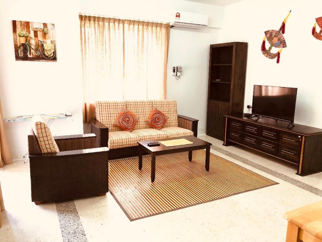 Kerteh Apartment Екстериор снимка