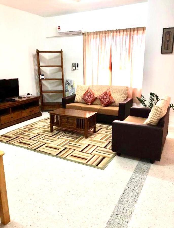 Kerteh Apartment Екстериор снимка