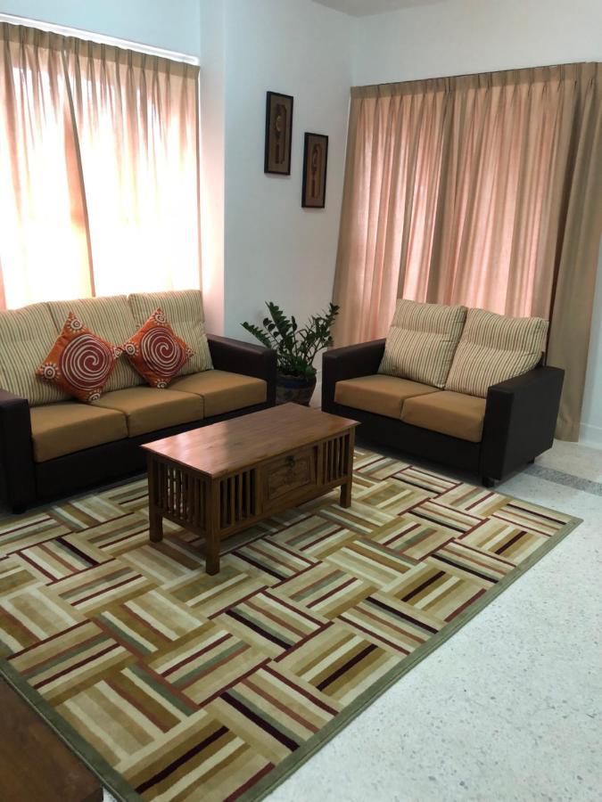 Kerteh Apartment Екстериор снимка