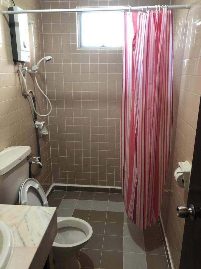 Kerteh Apartment Екстериор снимка